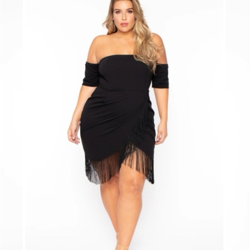 Chic Black Strapless Dress with Fringe